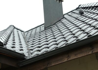 dekarz usługi dekarskie dom Piaskowo dachówka ceramiczna