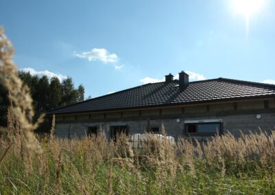 montaż dachówki ceramicznej Creaton Koda na nowym domu w Sieroczynie gmina Człuchów