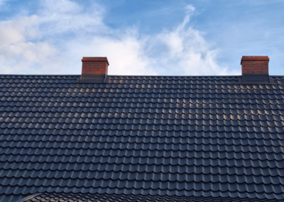 dach wymiana pokrycia poniemiecki dom blachodachówka modułowa Szafir antracyt Pruszyński Dekarz Człuchów Mariusz Petrecki